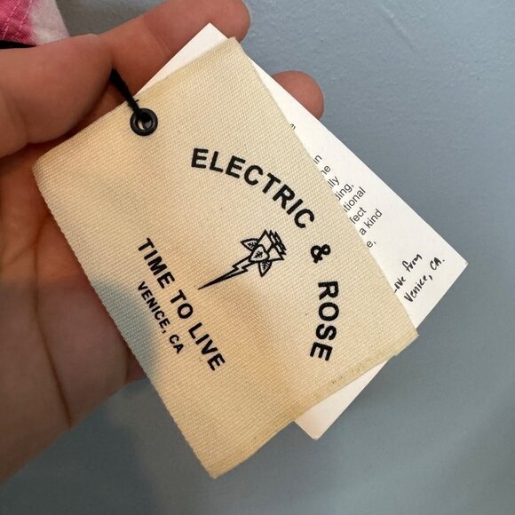 ELECTRIC & ROSE luna love is love tee size S - Picture 4 of 8